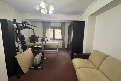 Apartament spatios cu vedere la parc, prima linie - 12