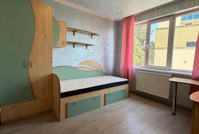Inchiriere apt 3 camere, situat in Galati, pe Faleza, etaj 2, mobilat si utilat - 12