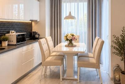 Apartament cu 3 camere semidecomandat, mobilat în Soarelui