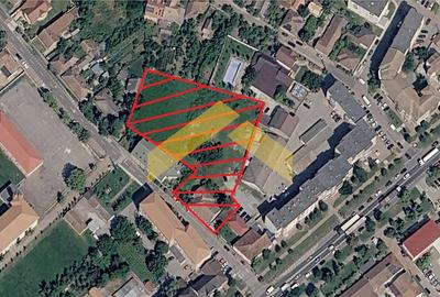Teren intravilan 4.419 mp de vanzare centrul Chisineu Cris - 1