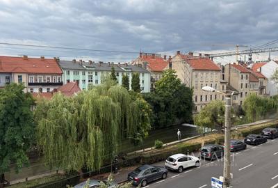 Apartament cu 2 camere decomandat în Ultracentral