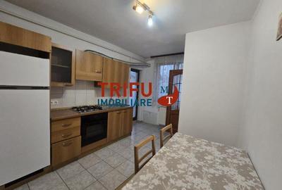 Apartament cu 3 camere decomandat în Cetate