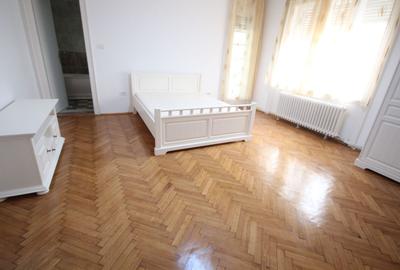 Apartament cu 3 camere decomandat în Take Ionescu