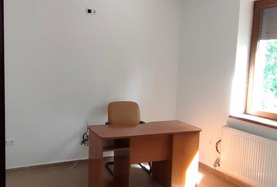 Centru,se vinde apartament decomanadat cu doua camere, pret 58000 euro. - 10