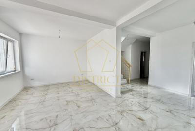 Duplex cu 4 camere în Moșnița Veche