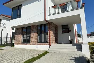 Casă individuală cu 5 camere în Mogoșoaia