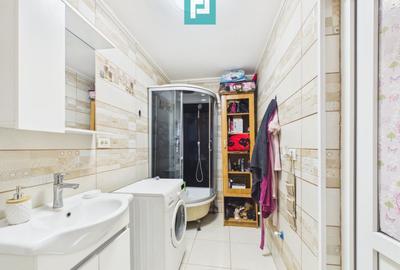 Casă P+E cu două apartamente, zona Drăgășani - 12