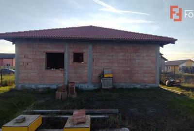 Casa individula la ROSU, 4 camere - Becicherecu Mic, teren 499 mp - 5