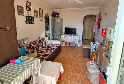Apartament cu 2 camere în Micro 39