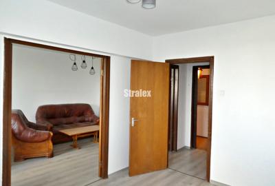 Apartament 3 camere bloc reabilitat aproape de metroul Raul Doamnei - 1