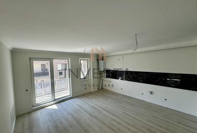 Apartament cu 3 camere semidecomandat în Florești
