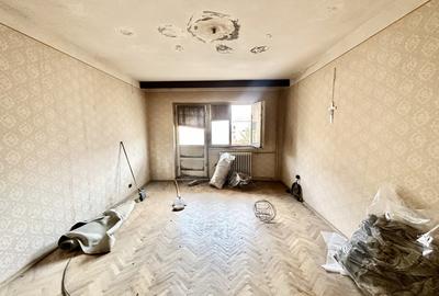 Apartament cu 3 camere decomandat în Soarelui