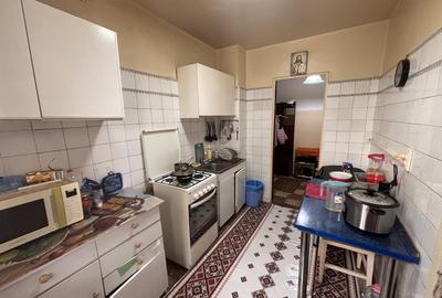 3 Camere 1 Decembrie - Titan Auchan - Posibilitate Centrală - Boxa - 13