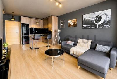 Apartament cu 2 camere semidecomandat, mobilat în Gheorgheni