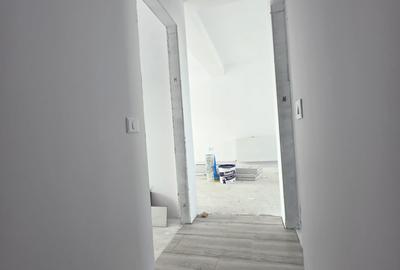 Apartament cu 2 camere si TERASA MARE, etaj 1 - 15 min' distanta de Piata Luica - 7