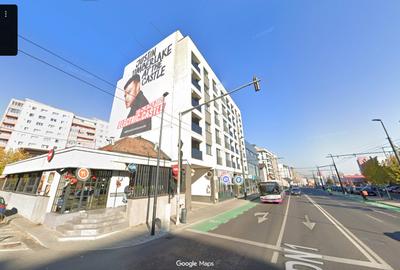 Apartament cu 2 camere semidecomandat, mobilat în Central