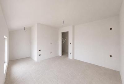 Duplex cu 3 camere si 2 bai. Finisaje la alegere. - 12