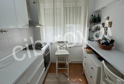 Apt. 2 cam. Titan,Str. Postavarul 3, renovat,10 minute metrou Nicolae Grigorescu - 16