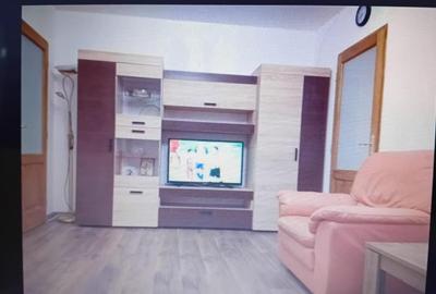 Apartament cu 3 camere, mobilat în Iancului