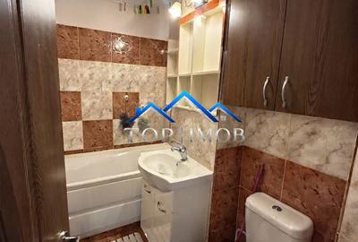 2 DECOMANDATE  cu centrala, bucatarie mare, zona Nord - 6