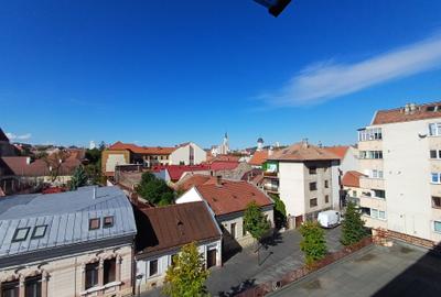 Închiriere apartament 2 camere cu garaj,  lângă Teatrul Național - 10