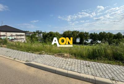 Teren Construcții intravilan de 830 mp, în Central