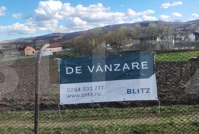 Teren Construcții intravilan de 1200 mp, în Baciu