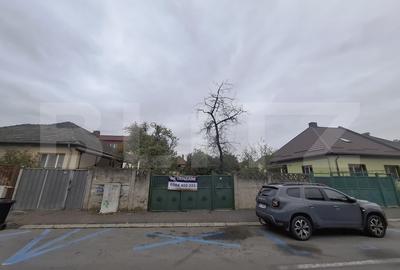 Casă demolabilă/renovabilă pe teren de 424 mp | Brașov - COMISION 0% - 7