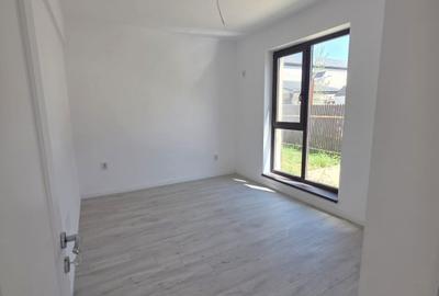 Vanzare Vila Individuala/Cristalului/5 camere id nr 54 - 5