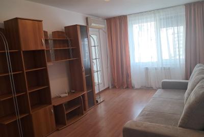 Apartament cu 3 camere decomandat în Brâncoveanu