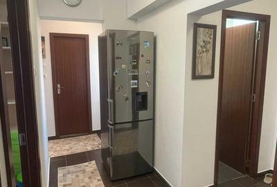 Piata Sudului -Obregia -3 camere -Loc parcare - 4