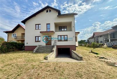 Casă individuală cu 5 camere în Central