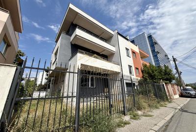 Casă individuală cu 7 camere în Herăstrău