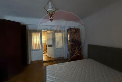 Casă / Vilă cu 6 camere de vânzare - 7