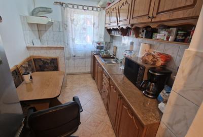 Apartament 3 camere Tractorul - 4