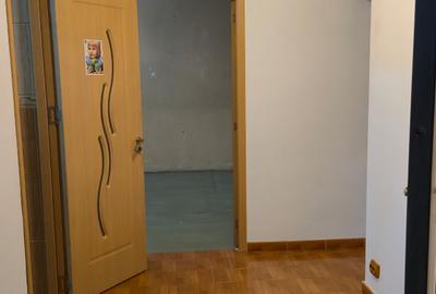 Drumul Taberei, Valea Ialomitei, vanzare 3 camere, 1/4, decomandat 113.700 € - 6
