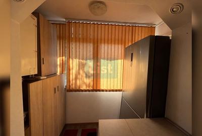 APARTAMENT 3 CAMERE DE VANZARE ,CARTIER CRAIOVITA NOUA -ZONA MATERNA - 6