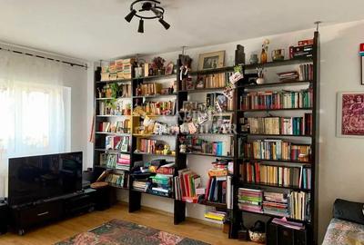 Apartament cu 3 camere decomandat, mobilat în Hala Centrală