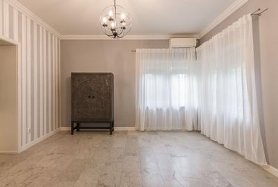 Apartament cu 4 camere semidecomandat, mobilat în Gruia