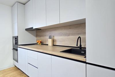 Apartament cu 3 camere decomandat, mobilat în Sebastian