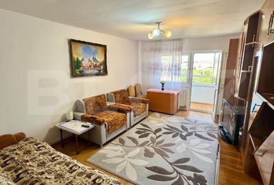 Apartament cu 2 camere, decomandat, cu două balcoane, loc de parcare în zonă - 1