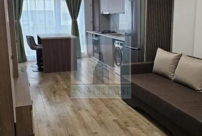 Apartament cu 2 camere semidecomandat în 13 Decembrie