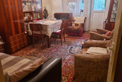 Apartament 3 camere zona Bulevard /Pasapoarte , etaj 4 cu sarpanta - 1
