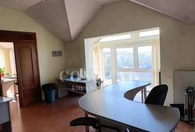 Apartament cu 5 camere decomandat în Bună Ziua
