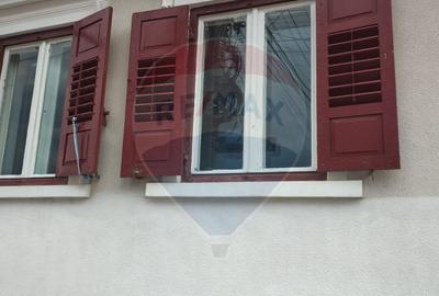 Casă individuala cu vedere catre muntii Postavaru de inchiriat - 3