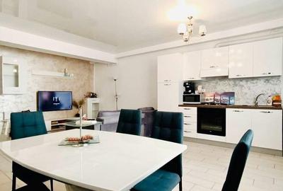 Apartament cu 2 camere semidecomandat, mobilat în Nord