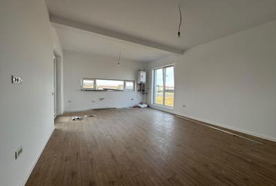 Apartament cu 3 camere decomandat în Moșnița Nouă