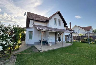 Casă individuală cu 5 camere în Sânmihaiu German