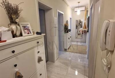 Apartament cu 3 camere decomandat, mobilat în Chișoda