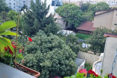 Apartament cu 2 camere semidecomandat în Baba Novac
